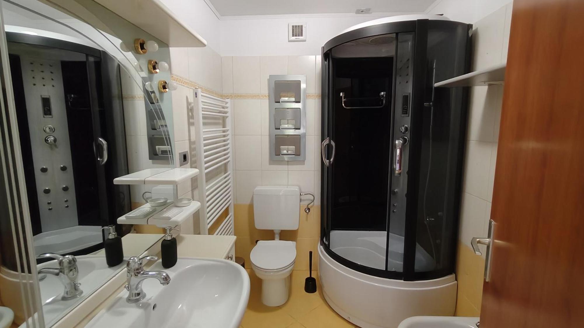 Črni Kal Apartma Apollonio מראה חיצוני תמונה